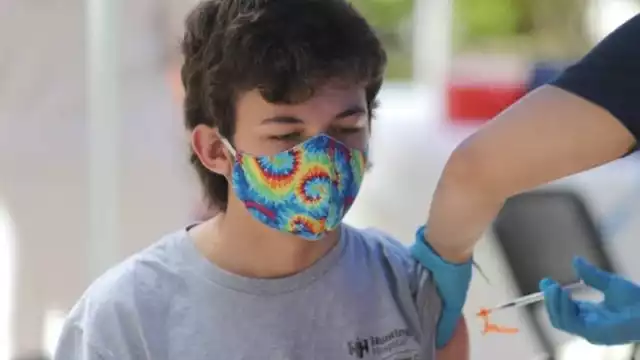 Abren registro de vacuna de refuerzo para menores de 12 años con comorbilidades