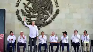 Kerry destaca liderazgo de AMLO en medio de polémica por informe de EU sobre derechos humanos
