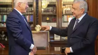 Ken Salazar ha mantenido una buena relación con Andrés Manuel López Obrador