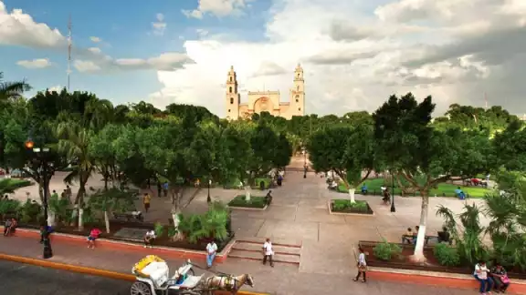 El centro de Mérida cuenta con edificios históricos muy antiguos El centro de Mérida cuenta con edificios históricos muy antiguos