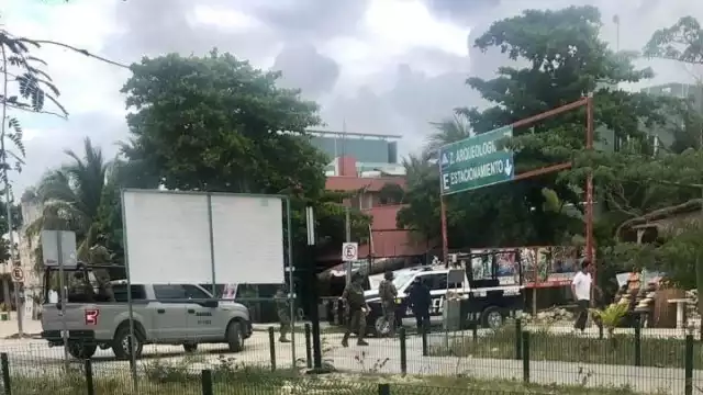 Tras el hecho violento, la policía desplegó un operativo de búsqueda