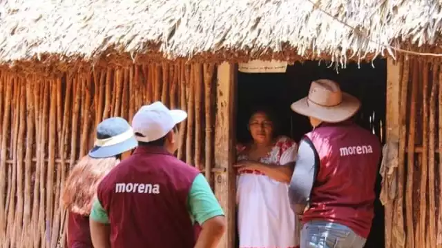 La situación económica es tan vulnerable fueron “conquistadas” y aceptaron entregar su credencial