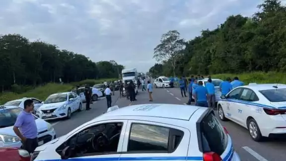 Se quejaron por la entrada de operaciones de UBER en el sur del estado y la aprobación para la operación de los "mototaxis"