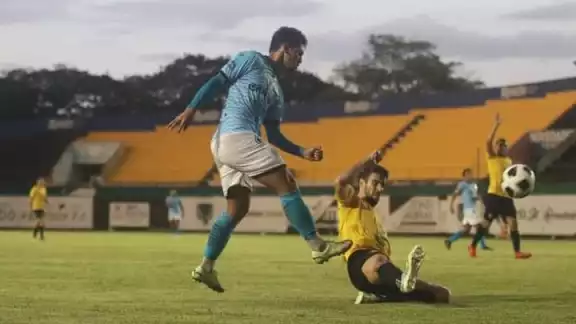 El hijo de Freddy Sansores, será el único arbitro en participar en la Primera División El hijo de Freddy Sansores, será el único arbitro en participar en la Primera División