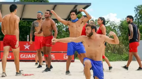 El duelo entre Guardianes vs Conquistadores hace que los espectadores estén al filo del asiento porque nadie se quiere despedir de alguno de los participantes El duelo entre Guardianes vs Conquistadores hace que los espectadores estén al filo del asiento porque nadie se quiere despedir de alguno de los participantes