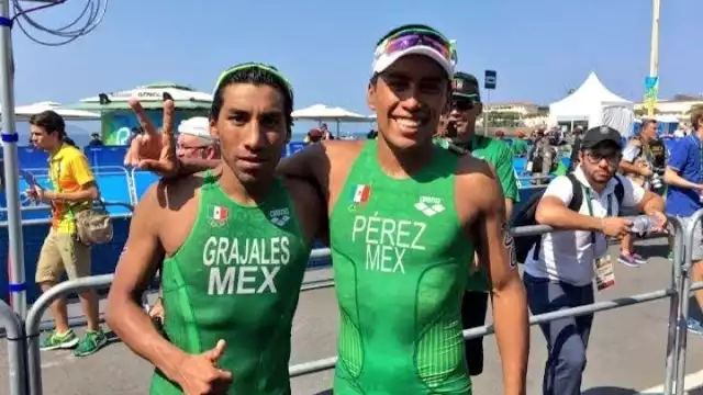 Triatlón prueba de relevó mixto olímpico en Tokio