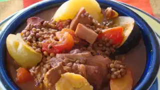 ¿Qué día se come potaje de lentejas en Yucatán?