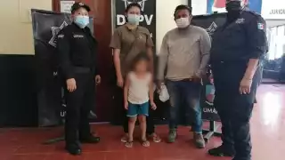 Después de dos horas los padres acudieron a las instalaciones para reencontrarse con su hija