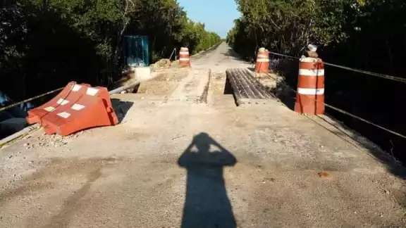 La parte central se vino abajo luego de reiteradas advertencias de que iba a suceder La parte central se vino abajo luego de reiteradas advertencias de que iba a suceder