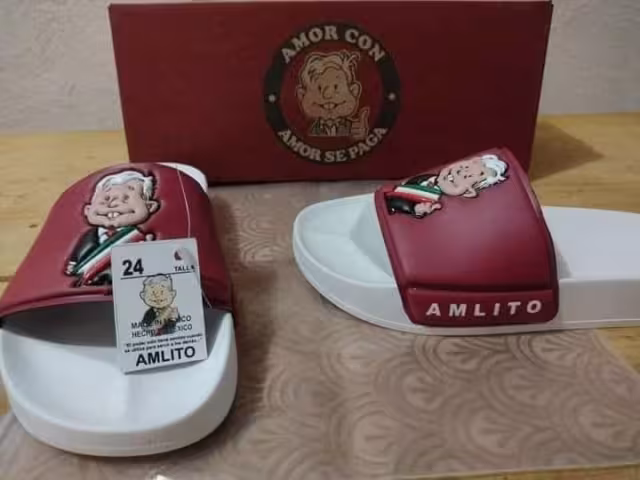 Estas son las nuevas sandalias de AMLO