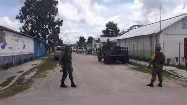 En el operativo se dedicaron a registrar todo el inmueble, utilizaron perros adiestrados