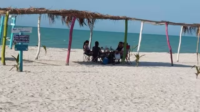 Aumenta número de visitantes en playas de Campeche