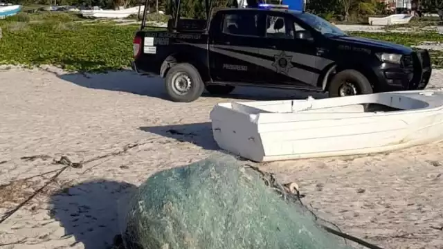 El sujeto fue rescatado por la policía