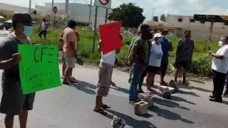 Los manifestantes aseguraron que esta situación ya se 'había reparado', sin embargo, la CFE no lo hizo bien