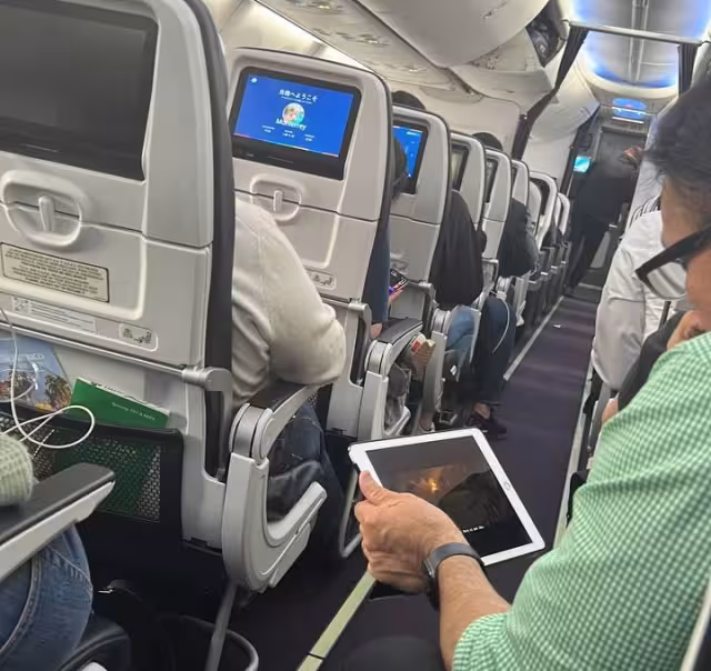 Los pasajeros tuvieron que esperar en el avión en la CDMX por más de 5 horas