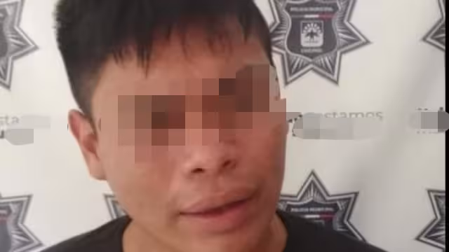 Los elementos procedieron a solicitarle que se detuvieran para una inspección de rutina