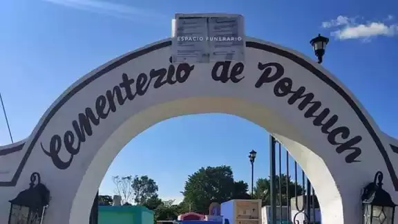El cementerio de Pomuch fue parte de la primera etapa de rehabilitación El cementerio de Pomuch fue parte de la primera etapa de rehabilitación