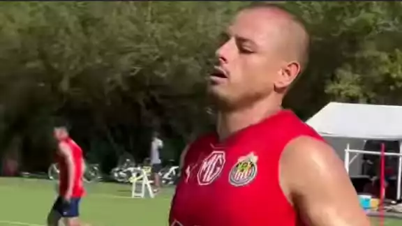 Chicharito Hernández sigue en el ojo del huracán