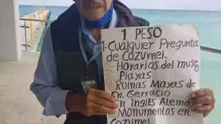 Abuelito guía de turistas bilingüe fue echado del parque Benito Juárez en Cozumel