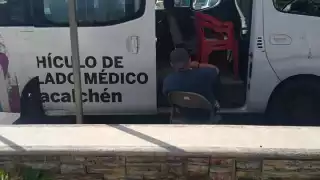 Se quejan habitantes de mal uso de ambulancias