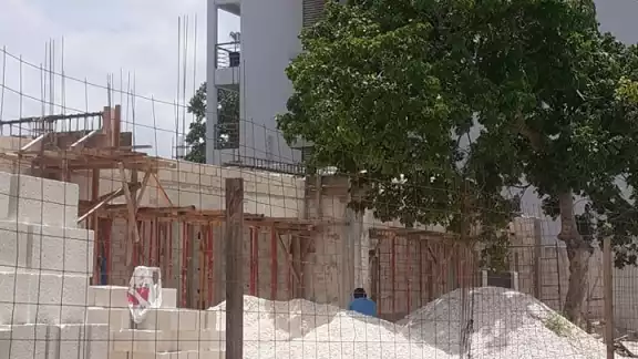 El líder de Sindicato de la Construcción de Cozumel exhortó a los albañiles a extremar precauciones para evitar contagios de COVID El líder de Sindicato de la Construcción de Cozumel exhortó a los albañiles a extremar precauciones para evitar contagios de COVID