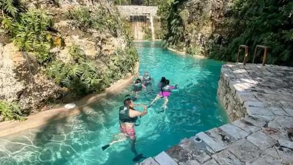 El cenote San Ignació de Chocholá se ha vuelto el nuevo atractivo turístico El cenote San Ignació de Chocholá se ha vuelto el nuevo atractivo turístico