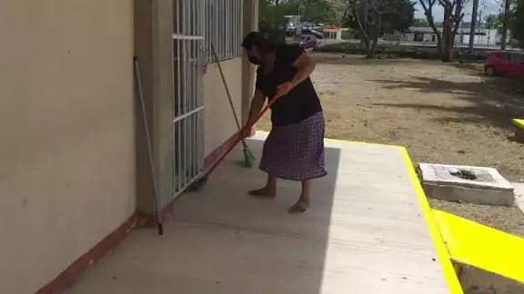 Designan 86 mdp para la atención de más de 400 escuelas en Campeche Designan 86 mdp para la atención de más de 400 escuelas en Campeche