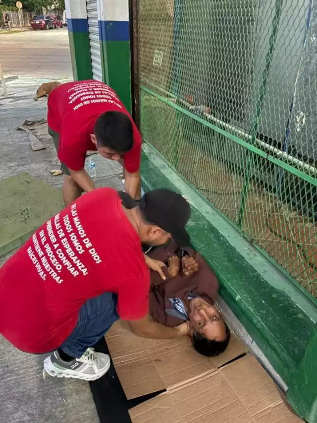 Atienden a Pato, célebre abuelito que dormía en calles de Chetumal