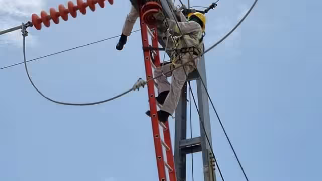 Los trabajos fueron anunciados por la Comisión Federal de Electricidad y  continuarán durante el próximo fin de semana
