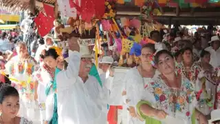 La Feria del Cedral en Cozumel finaliza el 3 de mayo, con la celebración del Día de la Santa Cruz, donde presentan bailables