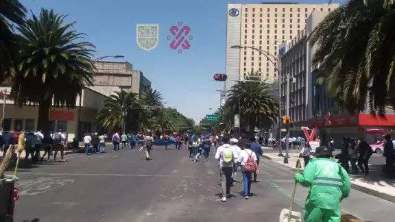 Manifestantes del CNTE tomaron las principales calles de la CDMX Manifestantes del CNTE tomaron las principales calles de la CDMX