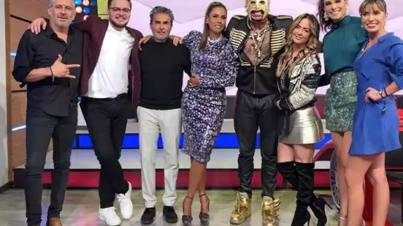 La también periodista compartió, entre lágrimas, que se encuentra luchando por su vida