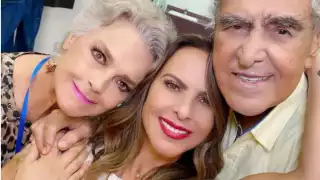 El primer actor explicó que él y su pareja no se han vacunado por su derecho a discernir, aunque le pidió a sus seguidores a que si acudan a recibir sus respectivas dosis