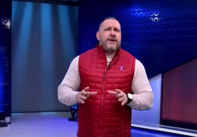 él es David Páramo, quien se encuentra hospitalizado