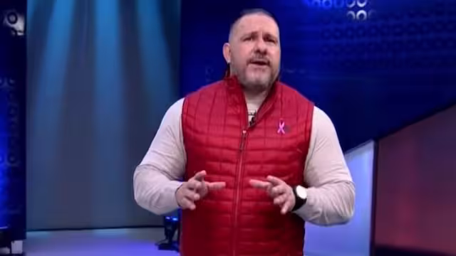 él es David Páramo, quien se encuentra hospitalizado