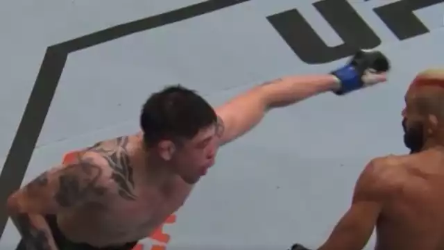 Brandon Moreno es campeón de la UFC