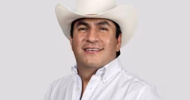 La camioneta en la que viajaba el funcionario público se salió de una curva