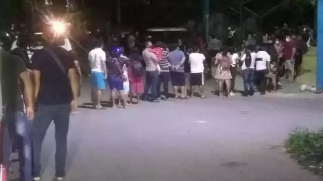 Los que no alcancen una de las mil 600 dosis deberán esperar hasta la siguiente jornada