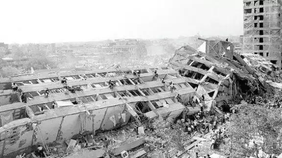 El sismo de 1985 en México dejó miles de muertos; según la Cruz Roja se perdieron más de 10 mil vidas El sismo de 1985 en México dejó miles de muertos; según la Cruz Roja se perdieron más de 10 mil vidas