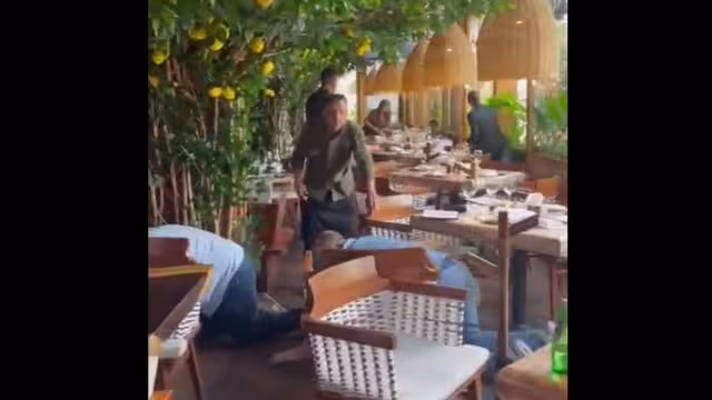 Una balacera en restaurante de Guadalajara deja tres muertos