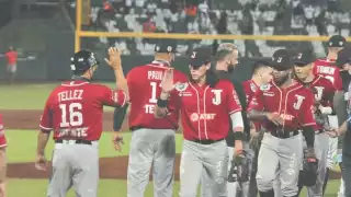 La serpentina melenuda no tuvo ningún secreto ante los bateadores de los bajacalifornianos