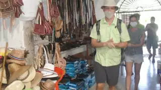 “La pandemia nos ha afectado bastante en nuestro trabajo, ya casi no hay encargos, sólo hacemos algunas reparaciones”, señala uno de los afcetados