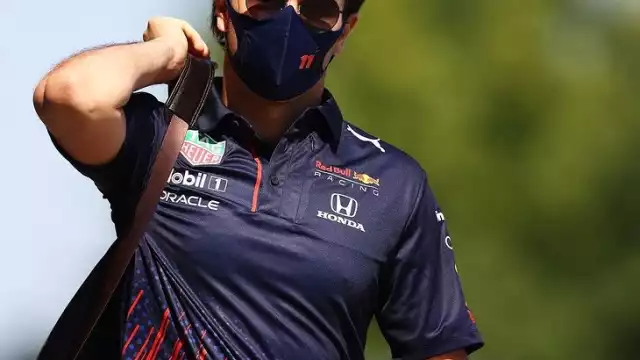 Se hizo oficial que el piloto mexicano Sergio 'Checo' Pérez seguirá en la escudería Red Bull Racing para la temporada 2022