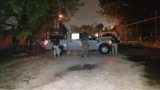 Fuerzas policiacas catean una vivienda en la colonia Dzununcán