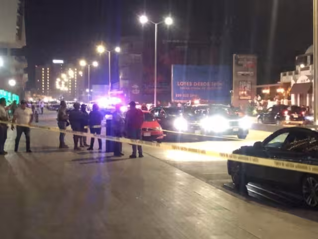 Una persecución terminó en tiroteo sobre el bulevar Ávila Camacho
