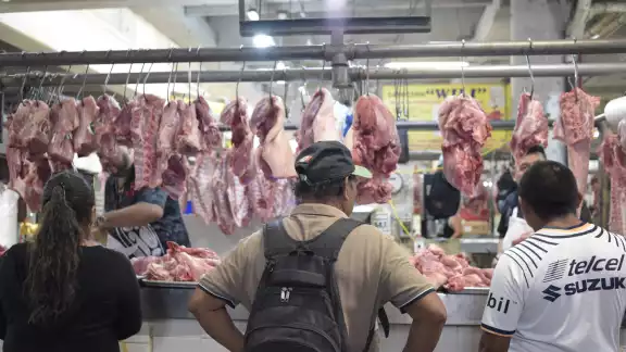 La demanda de res, cerdo y pollo disminuyó hasta un 70 por ciento en Mérida La demanda de res, cerdo y pollo disminuyó hasta un 70 por ciento en Mérida