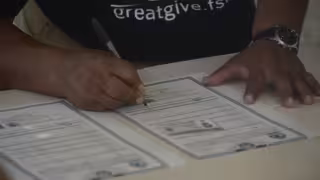 Investigan presunta red de “matrimonios por dinero” entre mexicanos y extranjeros en Cancún