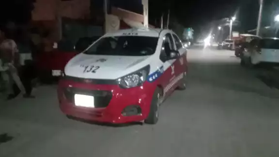 El taxi circulaba a velocidad cuando la menor intento cruzar la calle hacia el otro lado El taxi circulaba a velocidad cuando la menor intento cruzar la calle hacia el otro lado