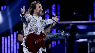 Marco Antonio Solís recibió una ovación por la trayectoria musical que tiene