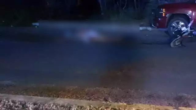 El asesinado quedó en el asfalto